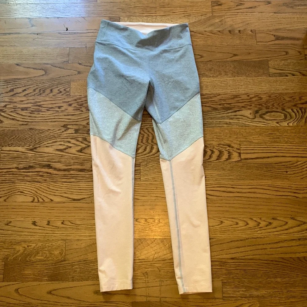 EUC Outdoor Voices Tri-Color legging - Picture 1 of 5